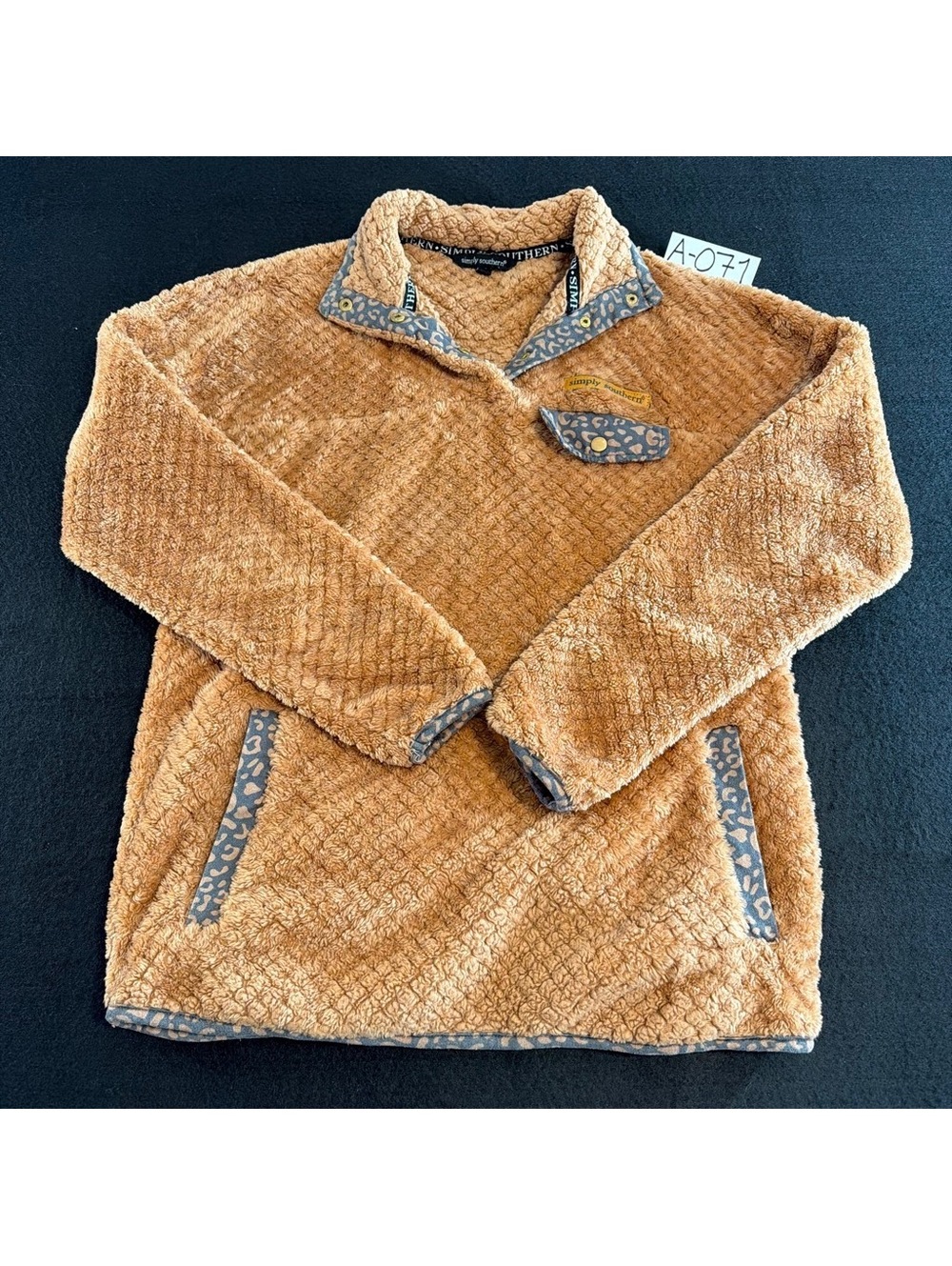Simply Southern Sherpa Fleece Pullover Snap Neck Tan Leopard Trim Size Small